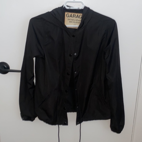 Wind breaker jacket - Picture 3 of 3